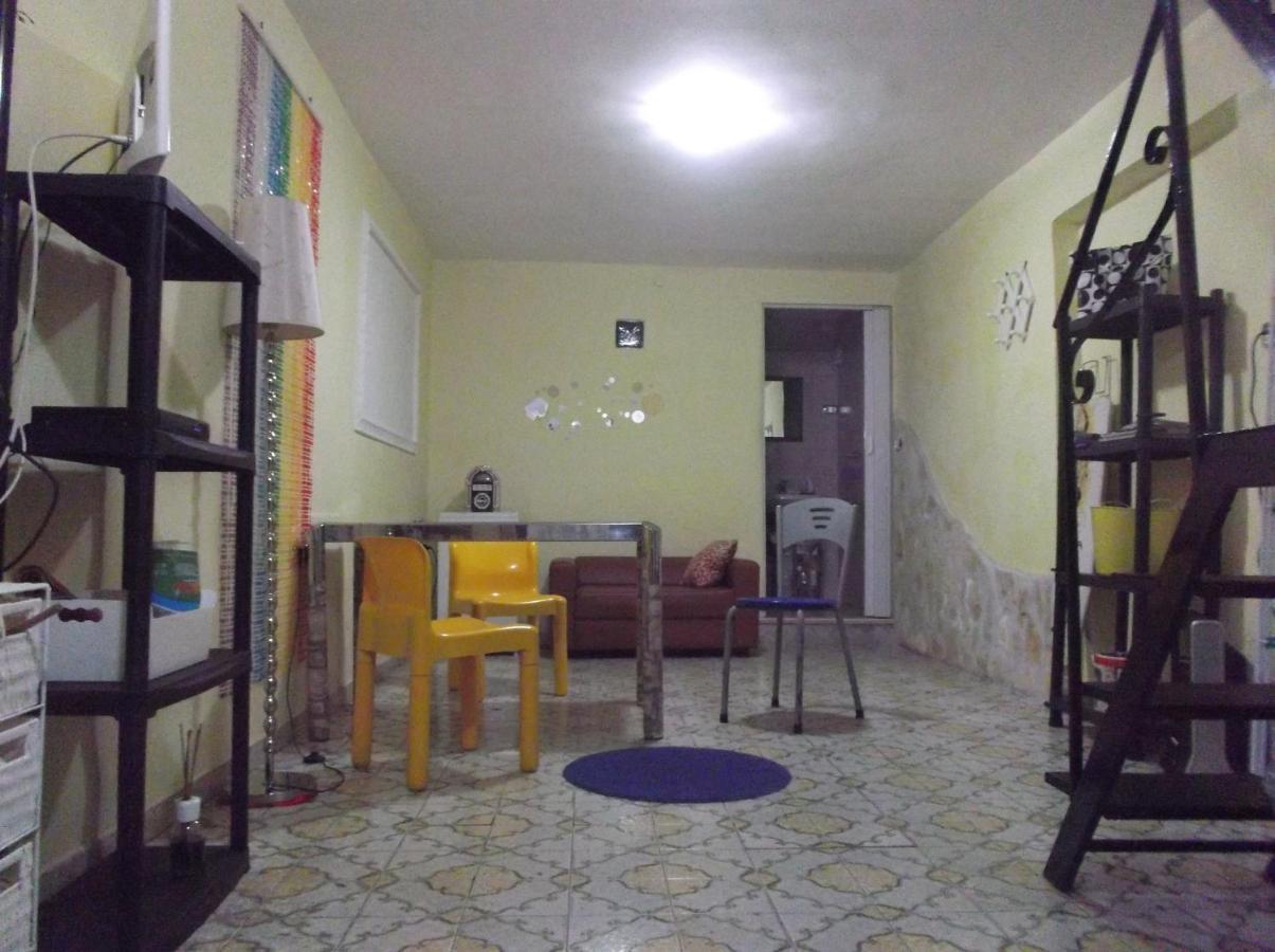 Monolocale Fronte Strada Napoli Centro Storico别墅 外观 照片